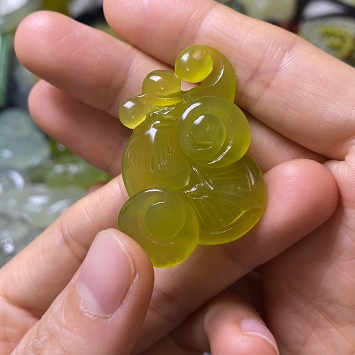 岫玉岫玉挂件未镶嵌