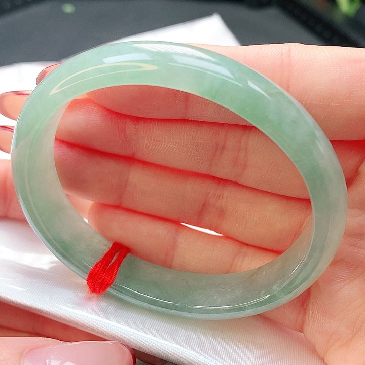 翡翠手镯未镶嵌55贵妃