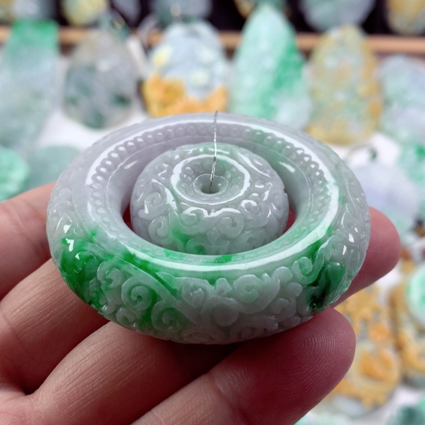 【闪购商品】翡翠吊坠(不含链)未镶嵌