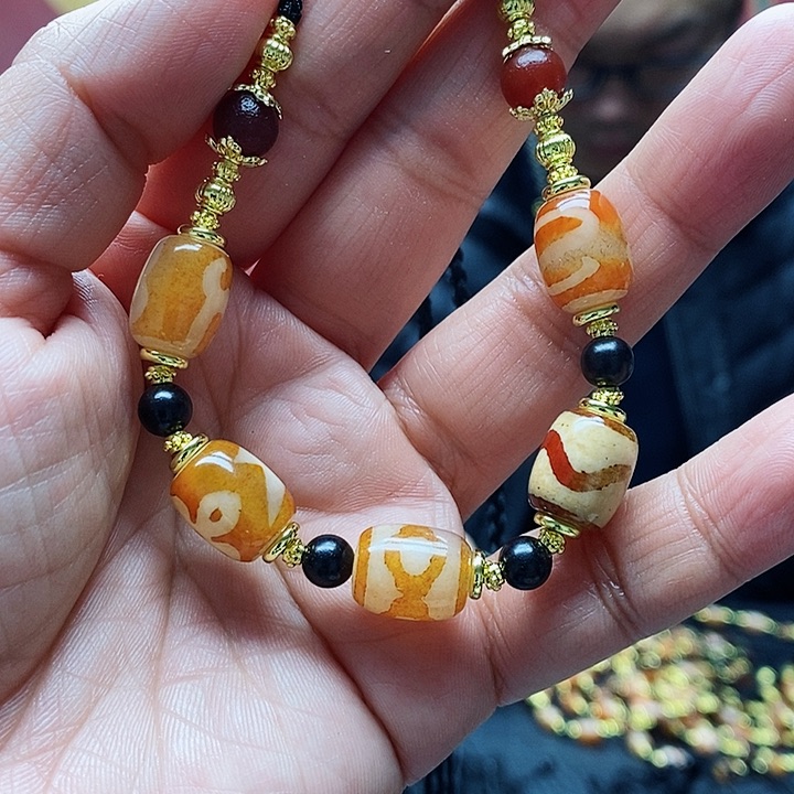 玛瑙/玉髓颈饰合金