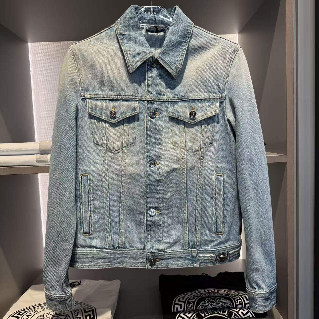 未使用 VERSACE/范思哲 男士新款时尚蓝色宽松牛仔长袖外套