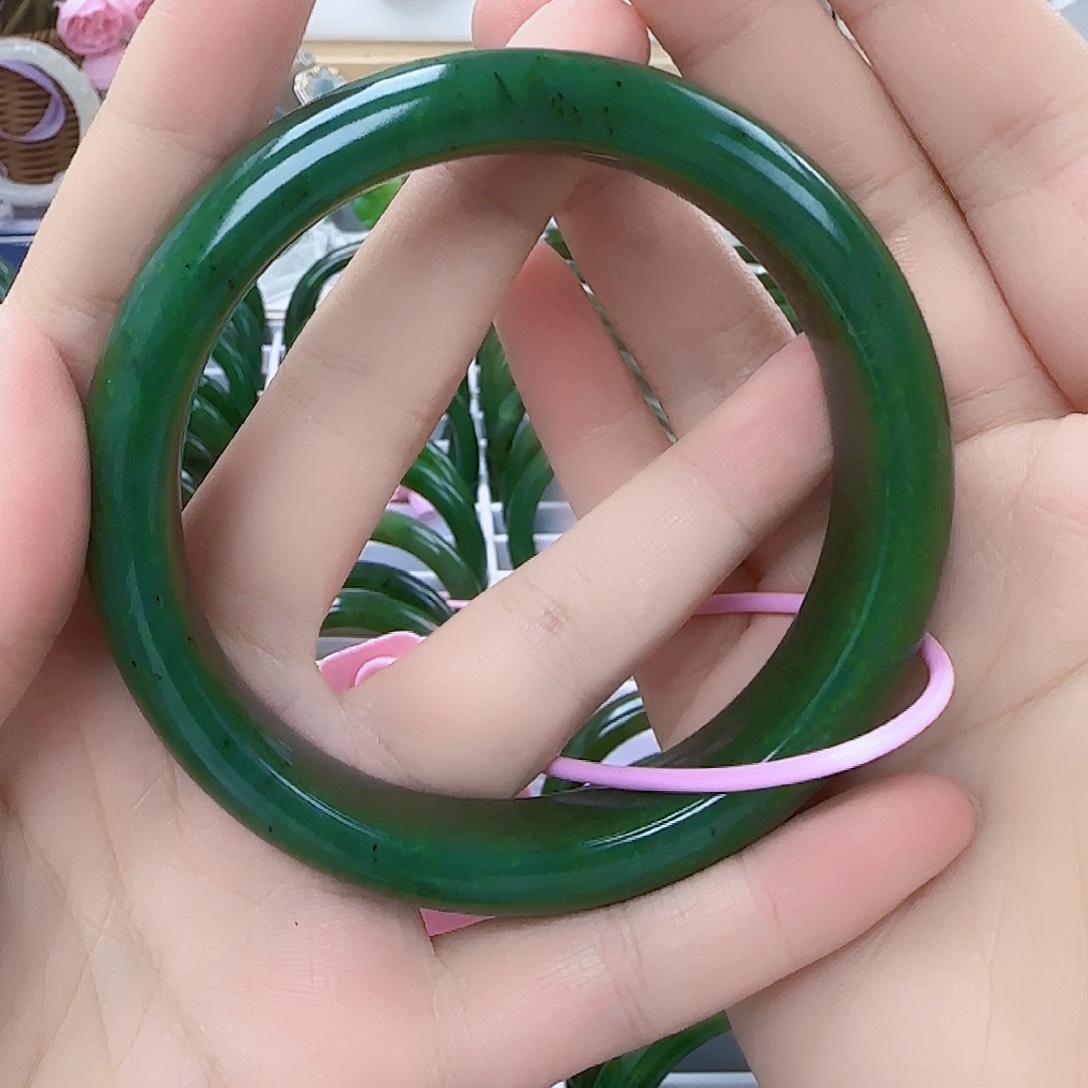 和田玉（碧玉）手镯未镶嵌