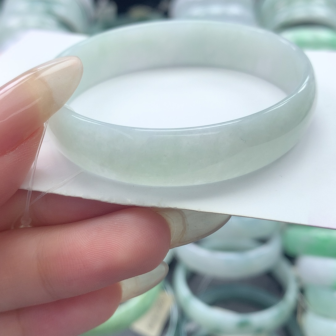 未镶嵌手镯翡翠公主