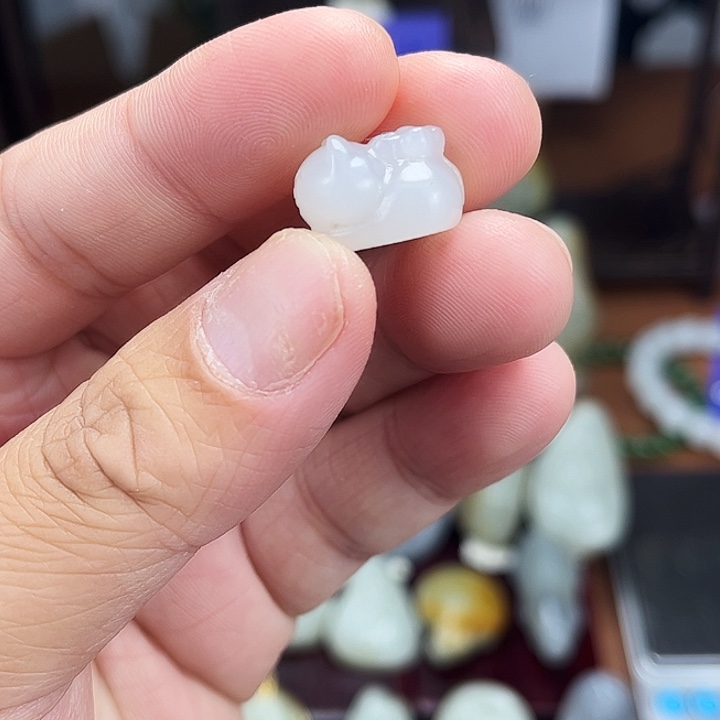 ****缘和田玉未镶嵌颈饰