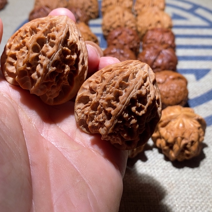 小***头文玩核桃把件核桃