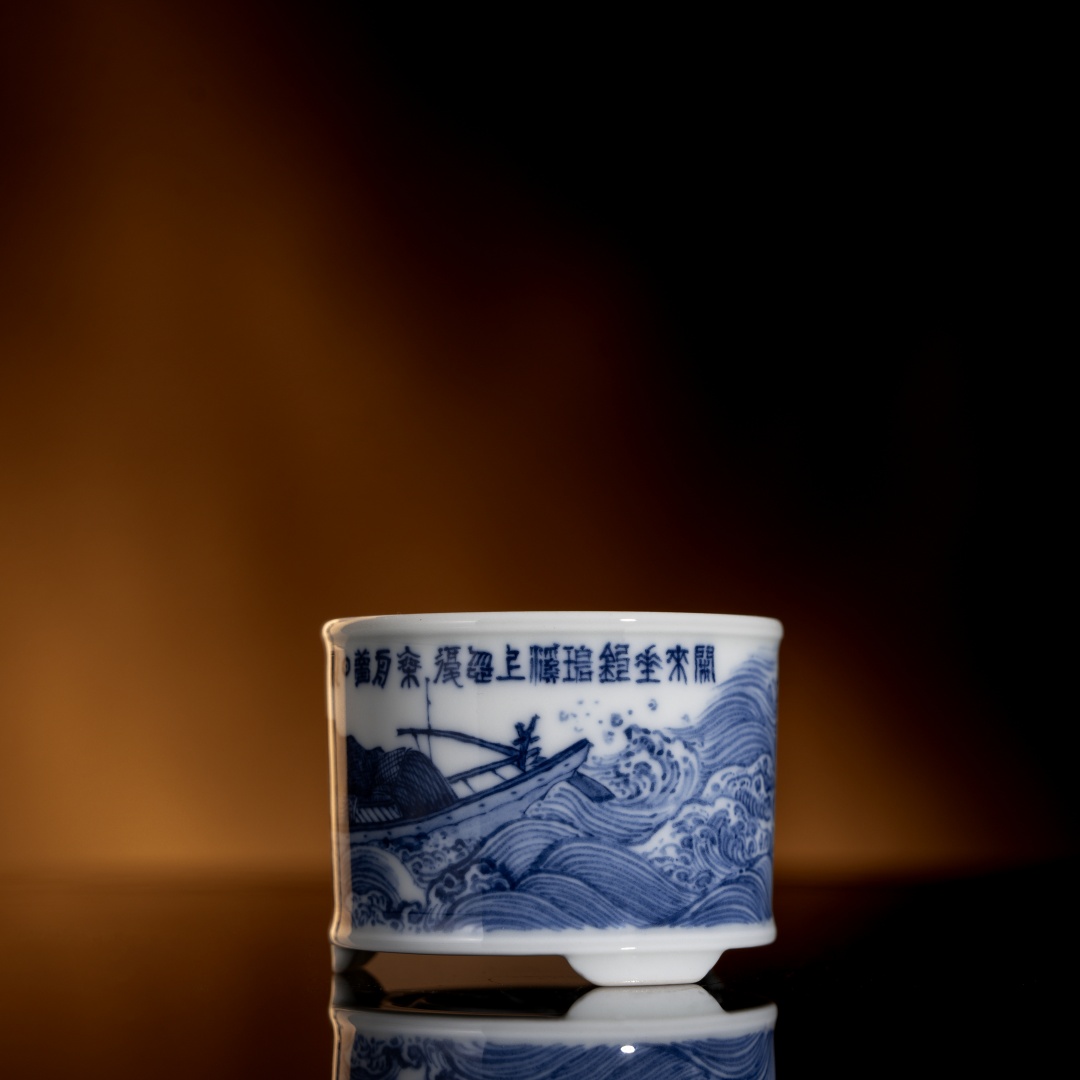 景德镇手工手绘周伟明青花江中垂钓小香炉