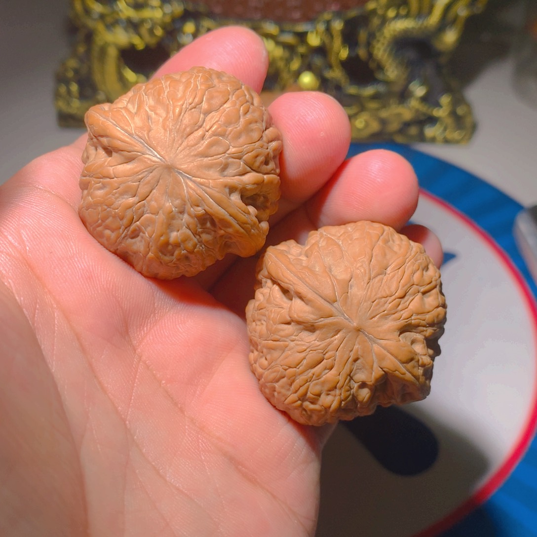 文玩核桃把件铁锤边肚40