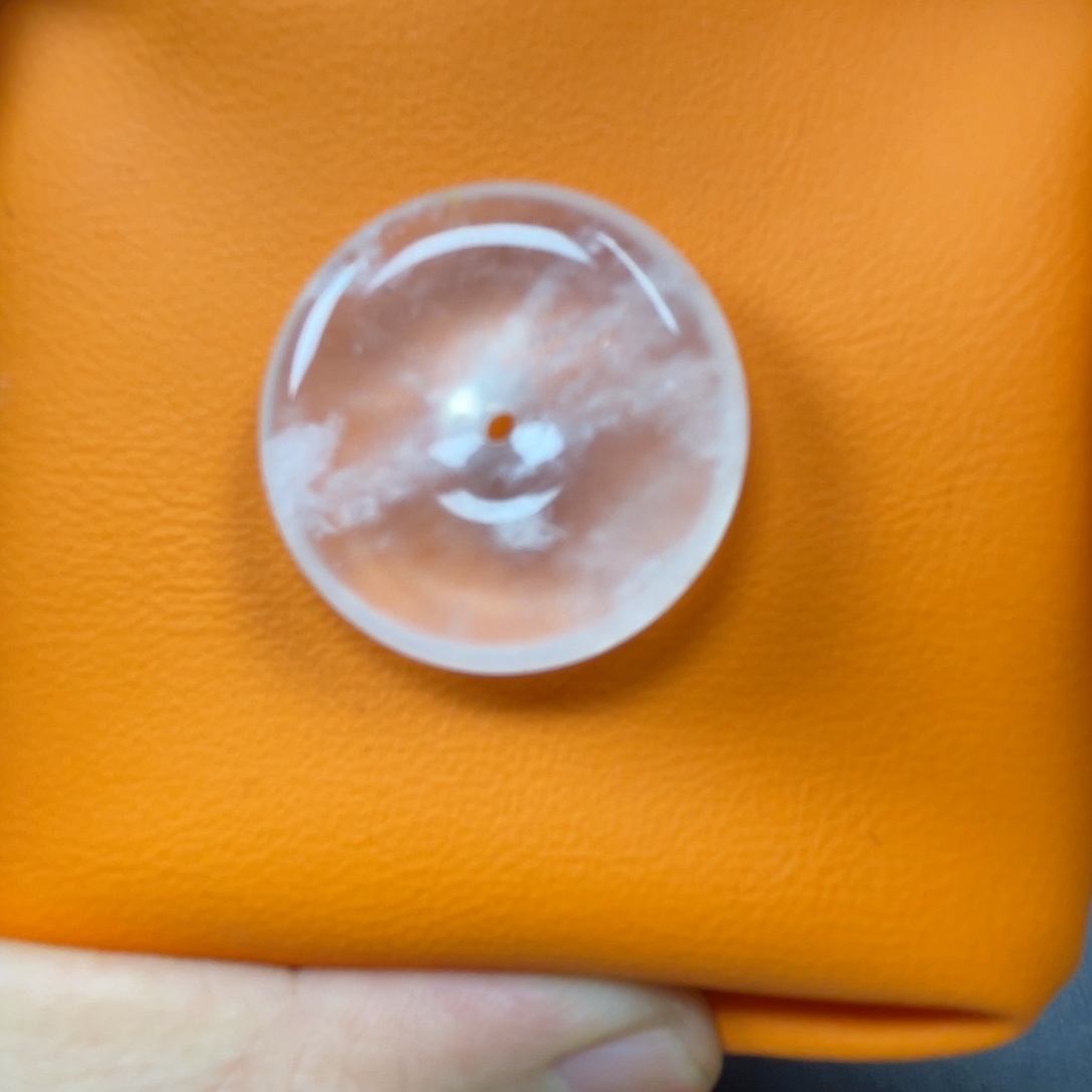 神***3石英质玉未镶嵌颈饰平安扣