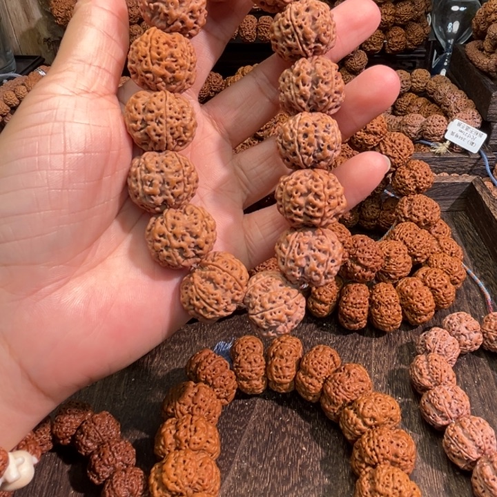 飛***金刚菩提手串蜂窝