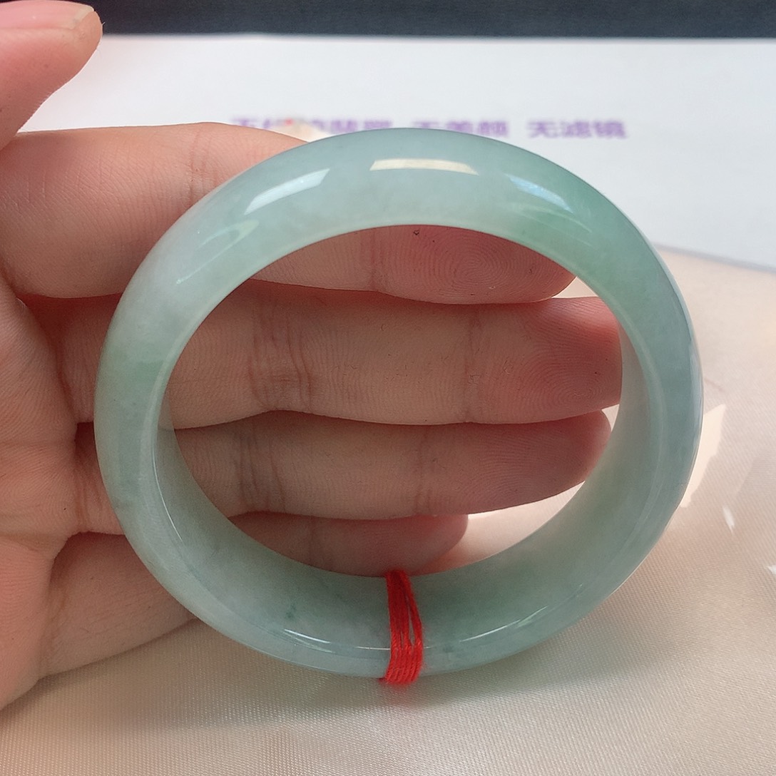 翡翠手镯未镶嵌305号