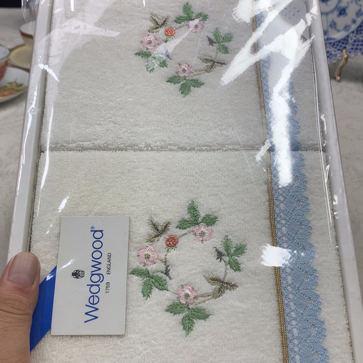 凡***如紫砂金瓷阁精品瓷器店