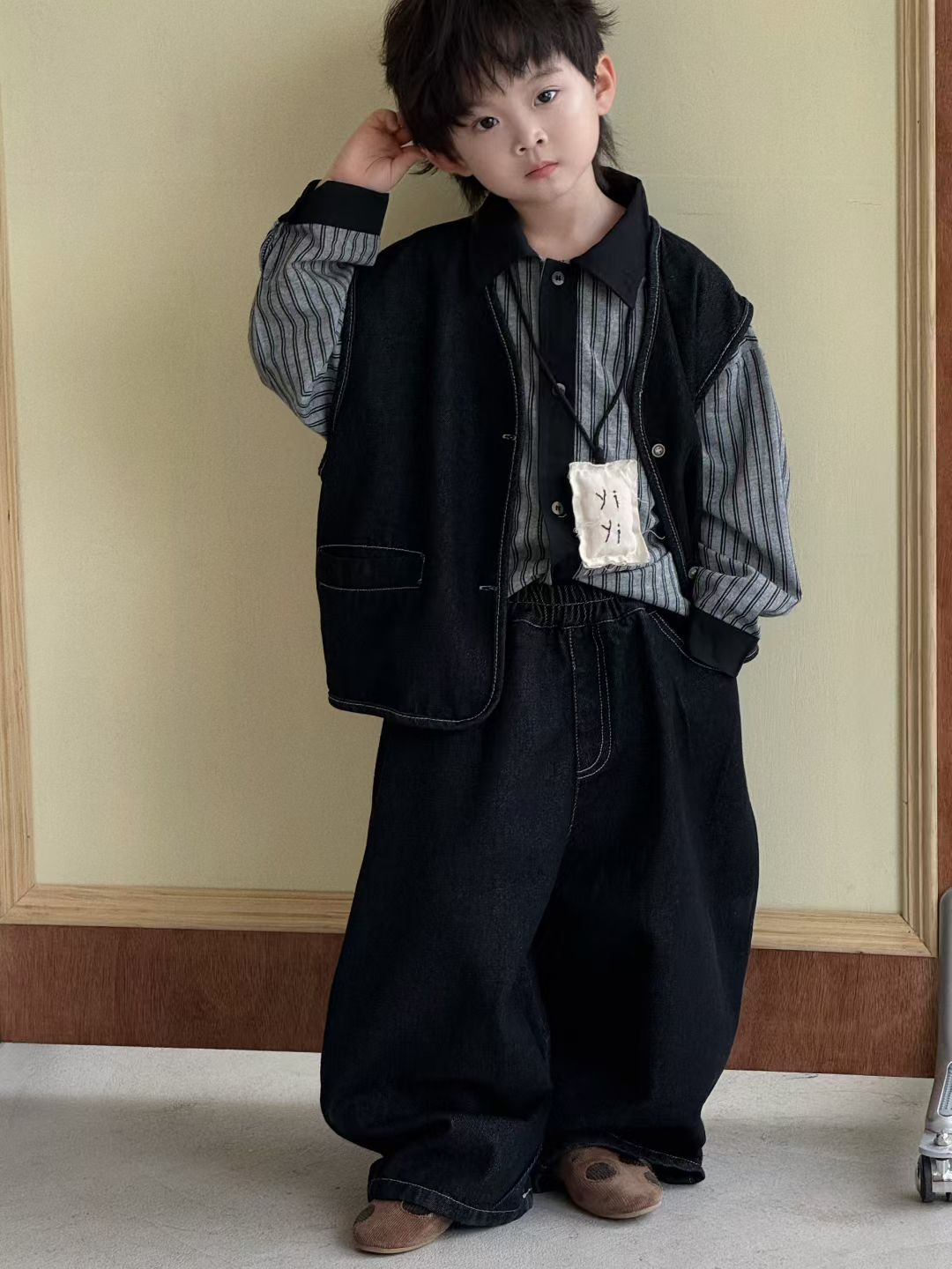 儿童秋装套装2025新款男童韩版衬衫洋气三件套帅气男孩时尚衣服