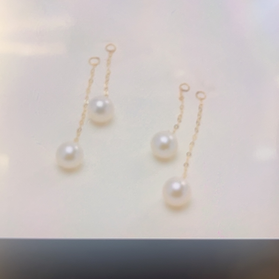 淡水珍珠18K金镶嵌耳饰