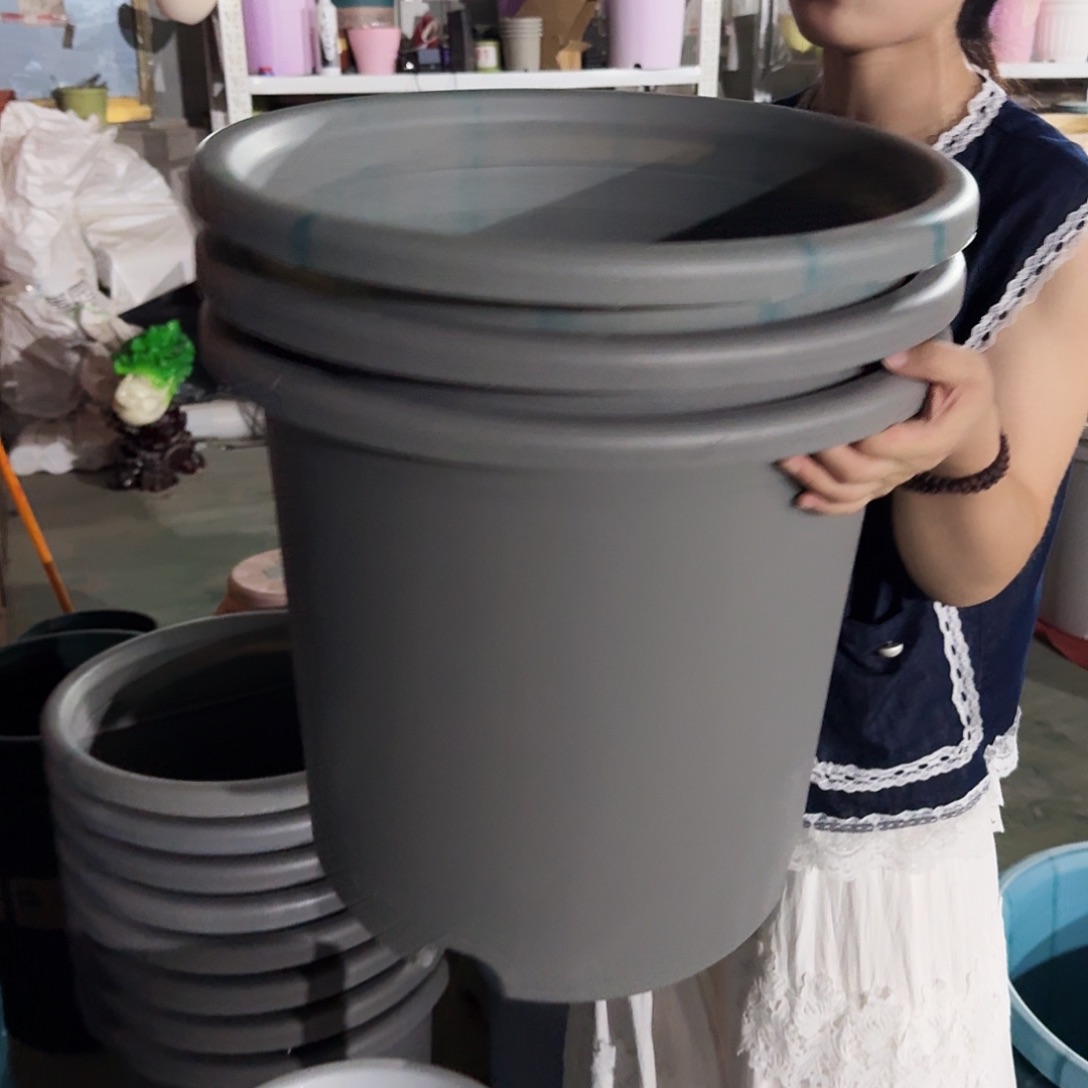 门口灰黑9号盆串色3个