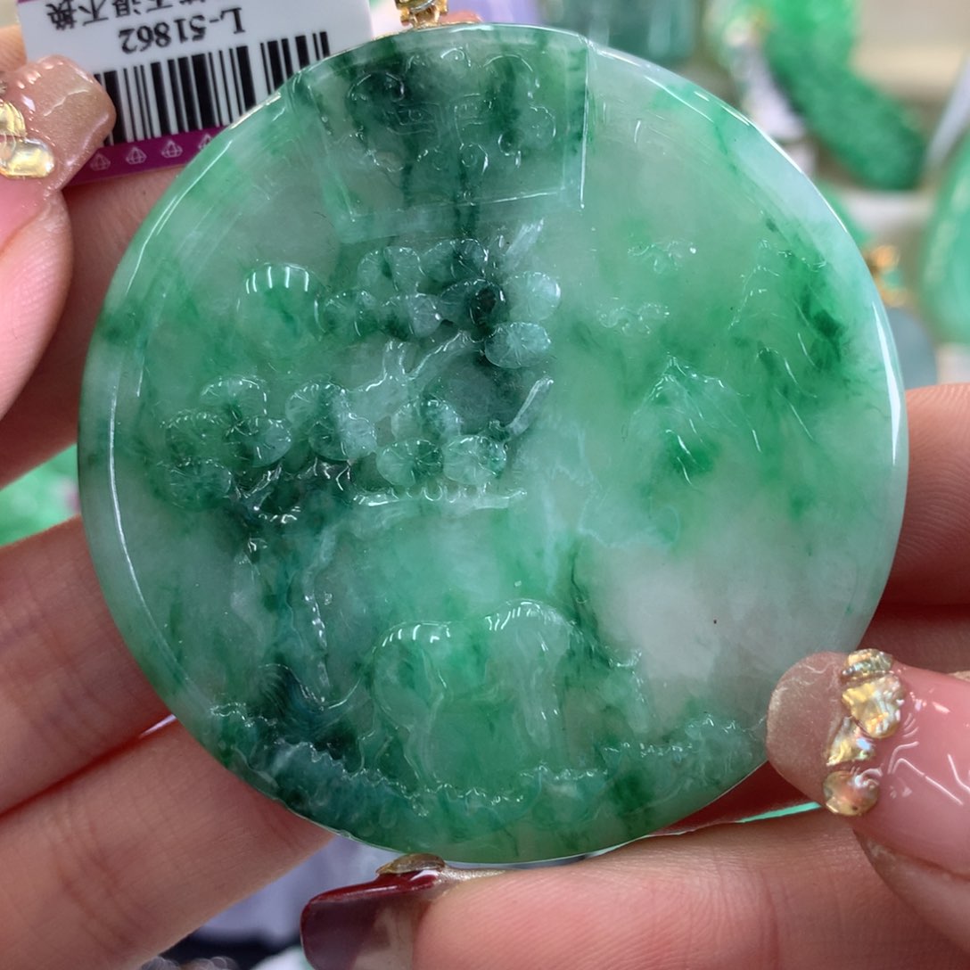 翡翠吊坠(不含链)18K金镶嵌