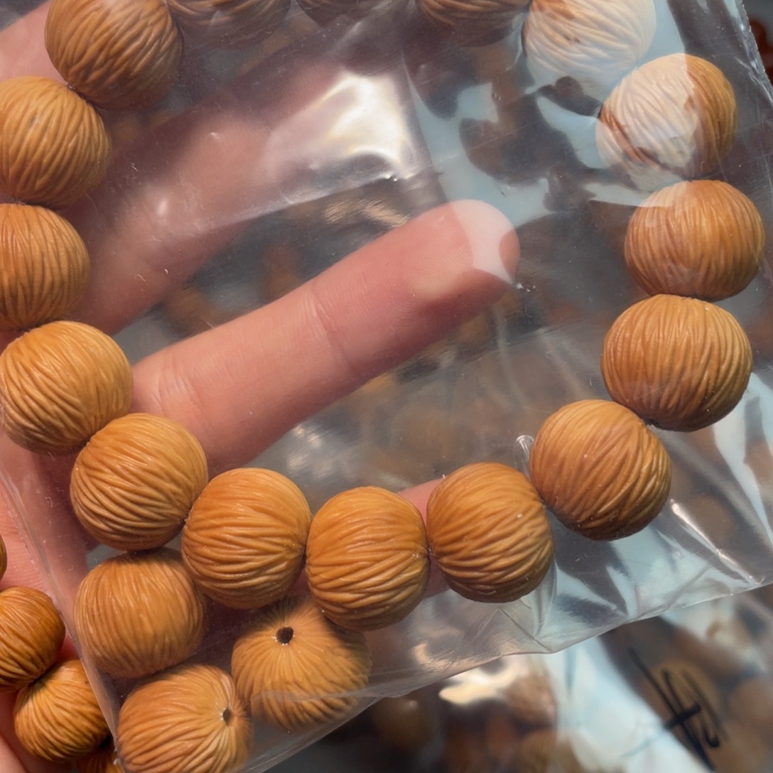 海***9手串猴头核桃金丝黑点款