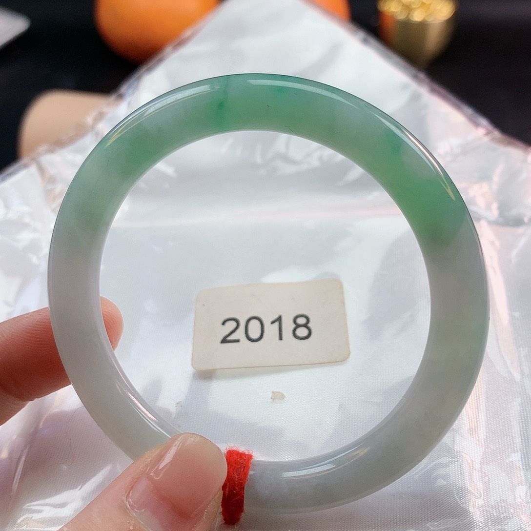 翡翠手镯未镶嵌53圈圆2018