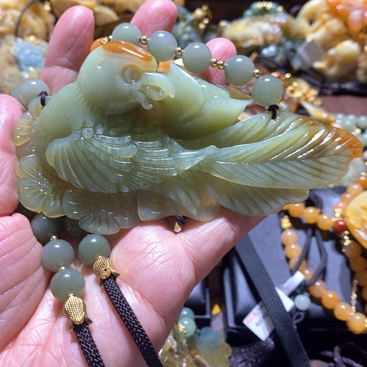 岫玉未镶嵌毛衣链