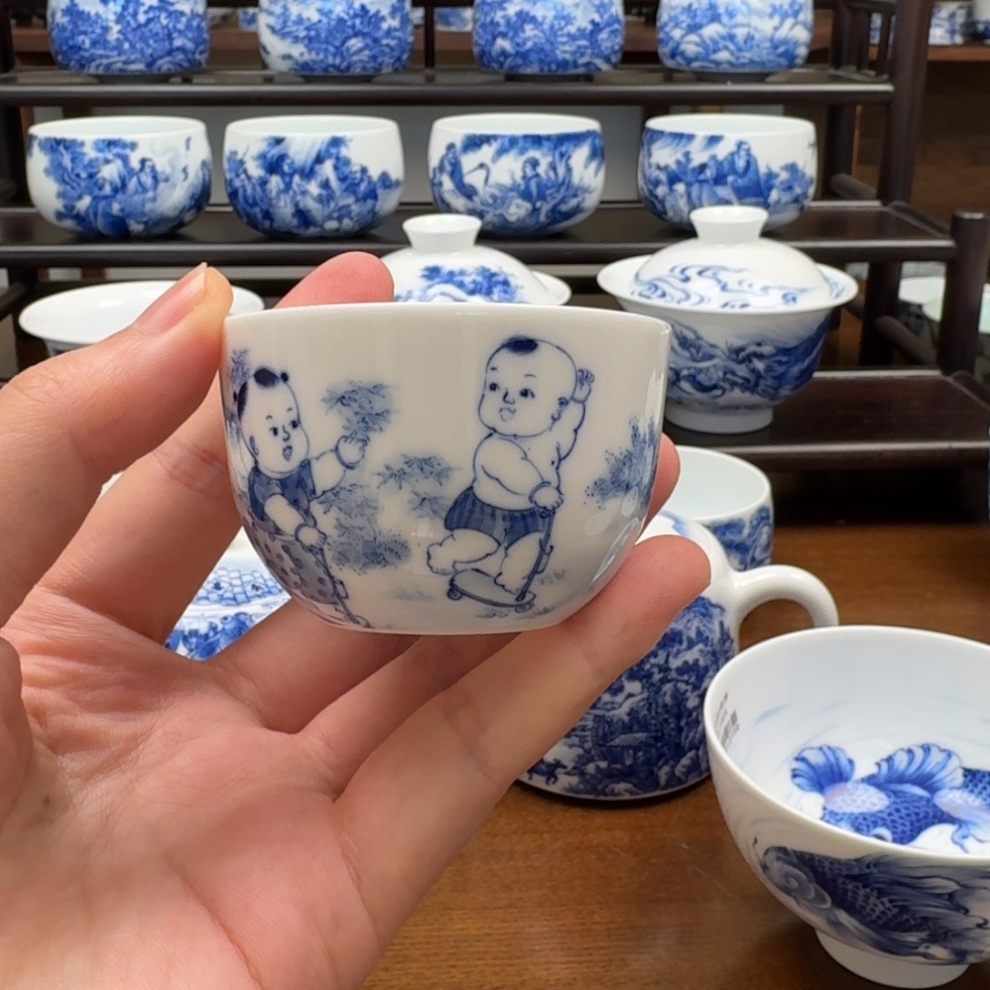 。***。瓷片九段烧三男孩蝴蝶