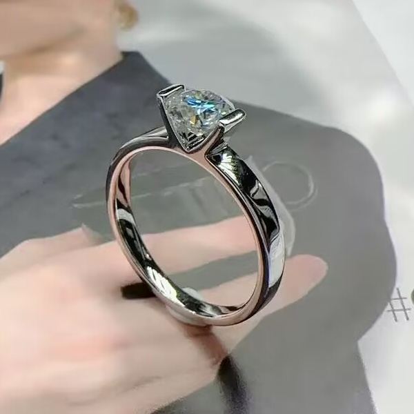 925银莫桑石银制品 【深V】1克拉/高品质D色莫桑钻女戒婚戒