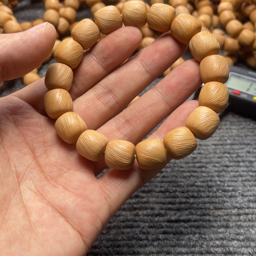 猴头核桃手串13左右云锦无相。体验款