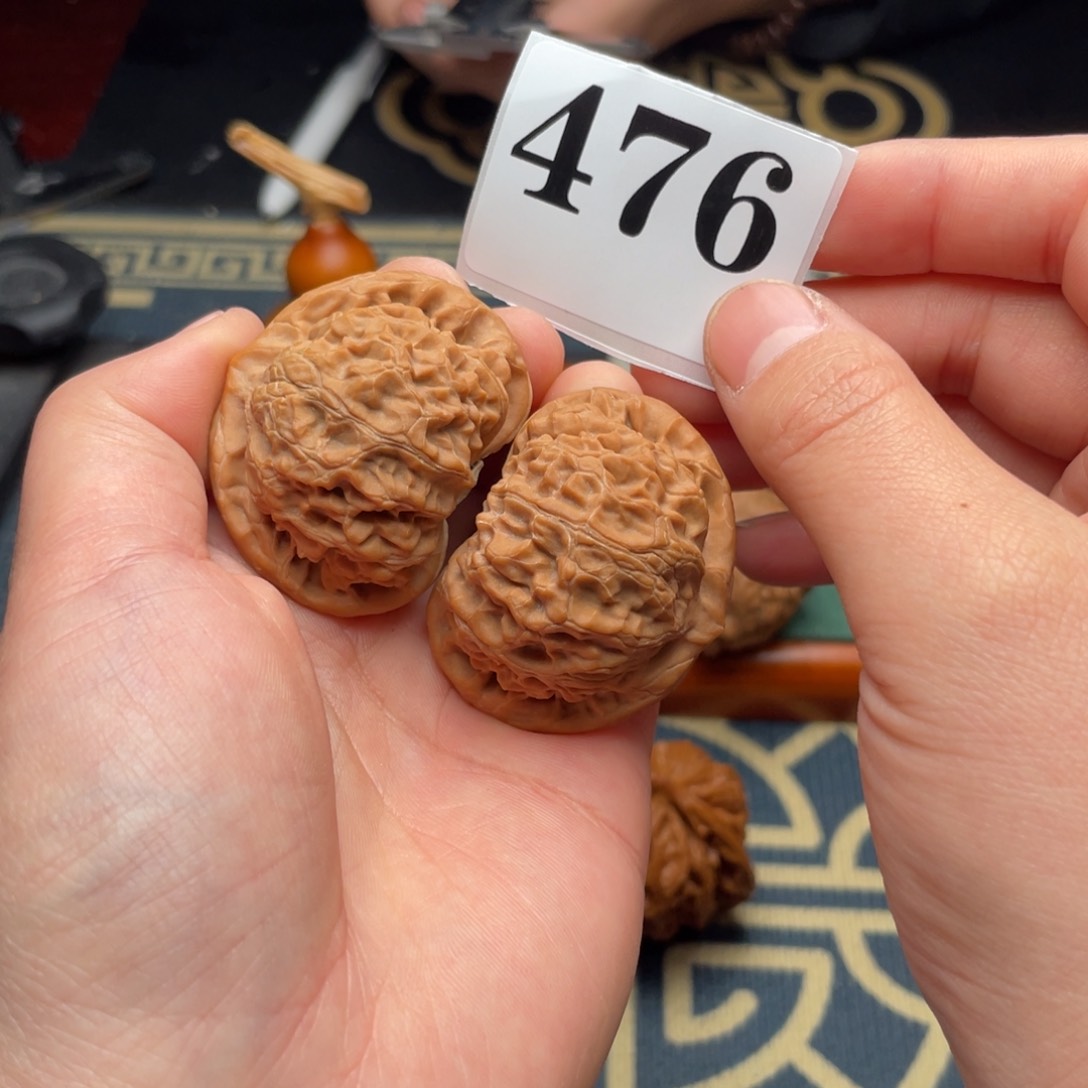 文玩核桃吊坠42.5宫灯476号