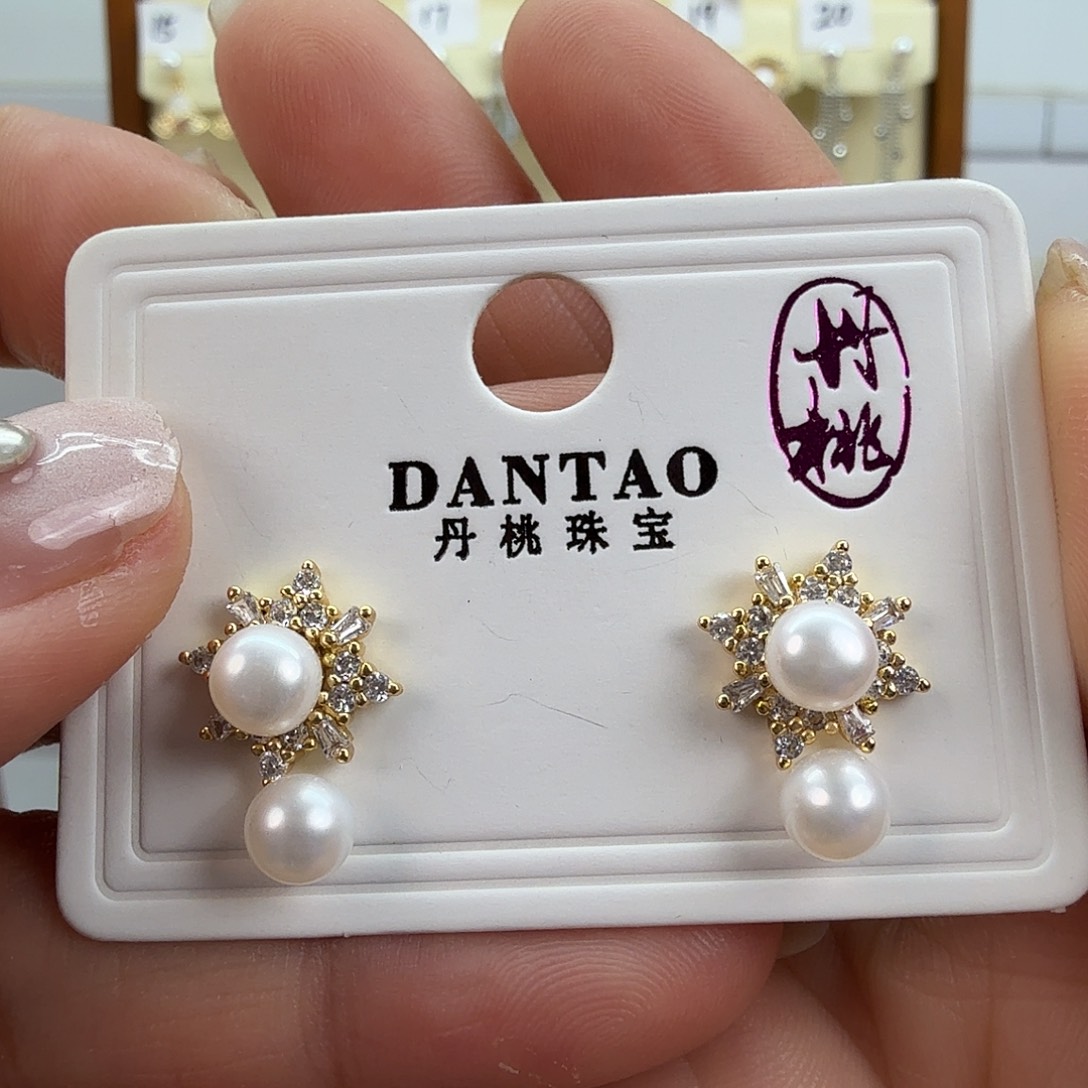 淡水珍珠耳饰未镶嵌