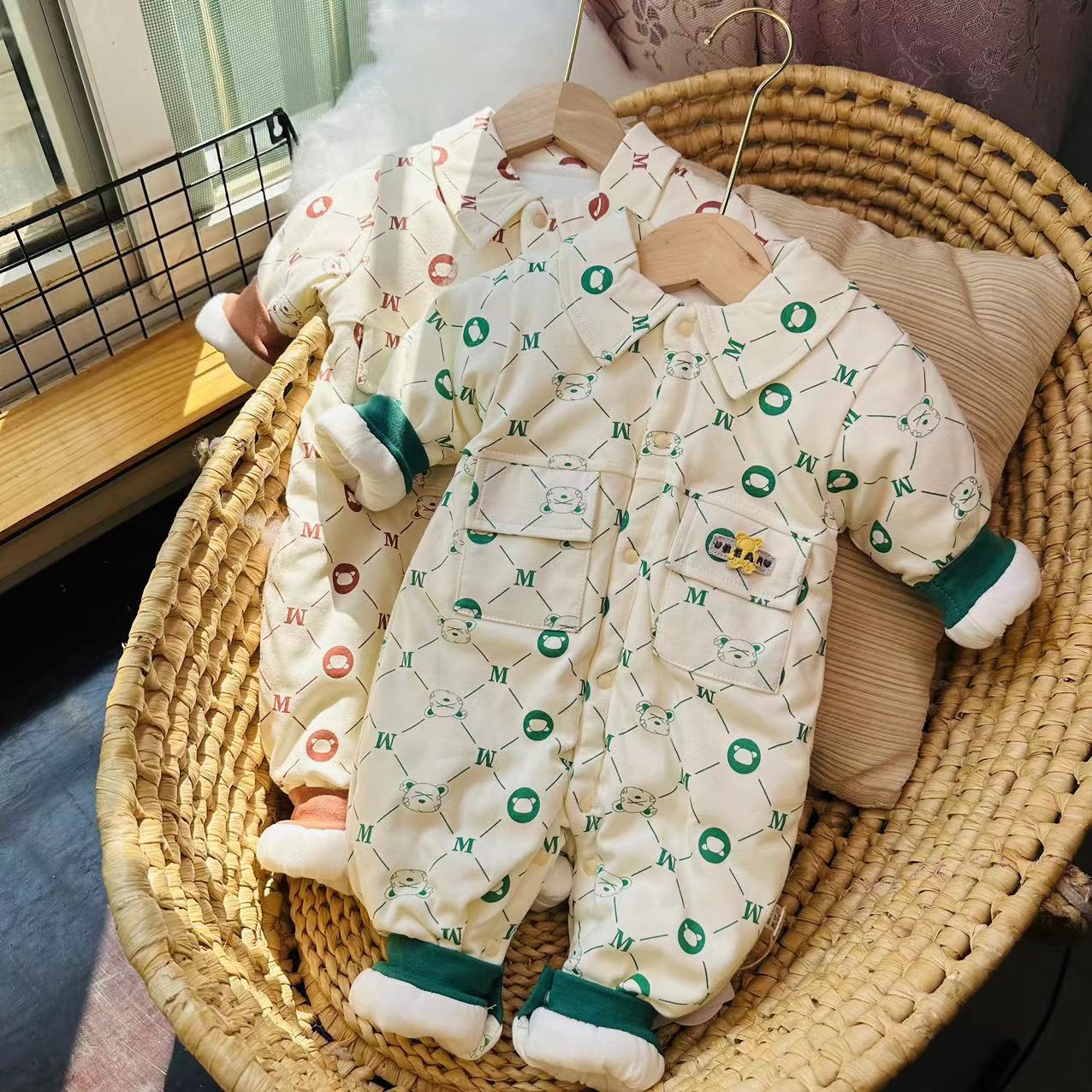 布里克小熊 秋冬款夹棉闭档哈衣连体衣幼儿婴儿满印新生儿宝宝