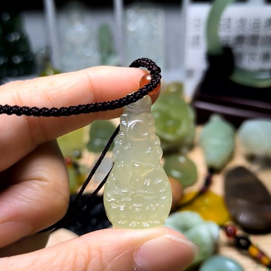 未镶嵌岫玉吊坠(不含链)