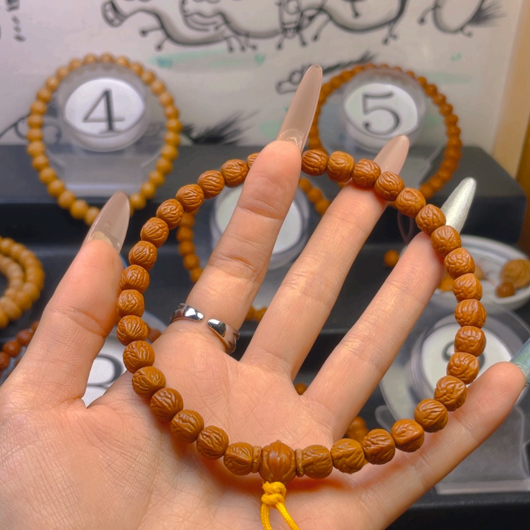 光***月吊坠桃核0.8888888888