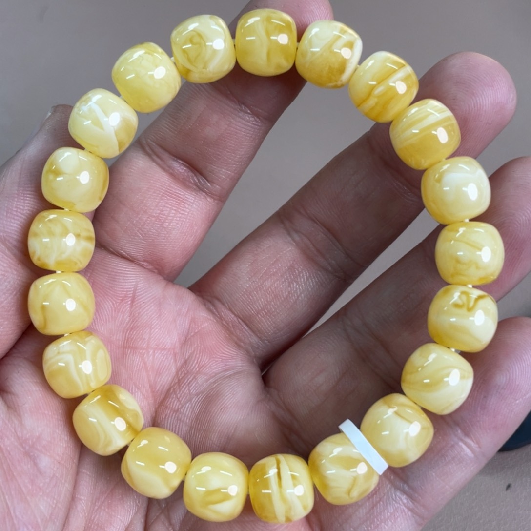 蜜蜡裸石未镶嵌034000009