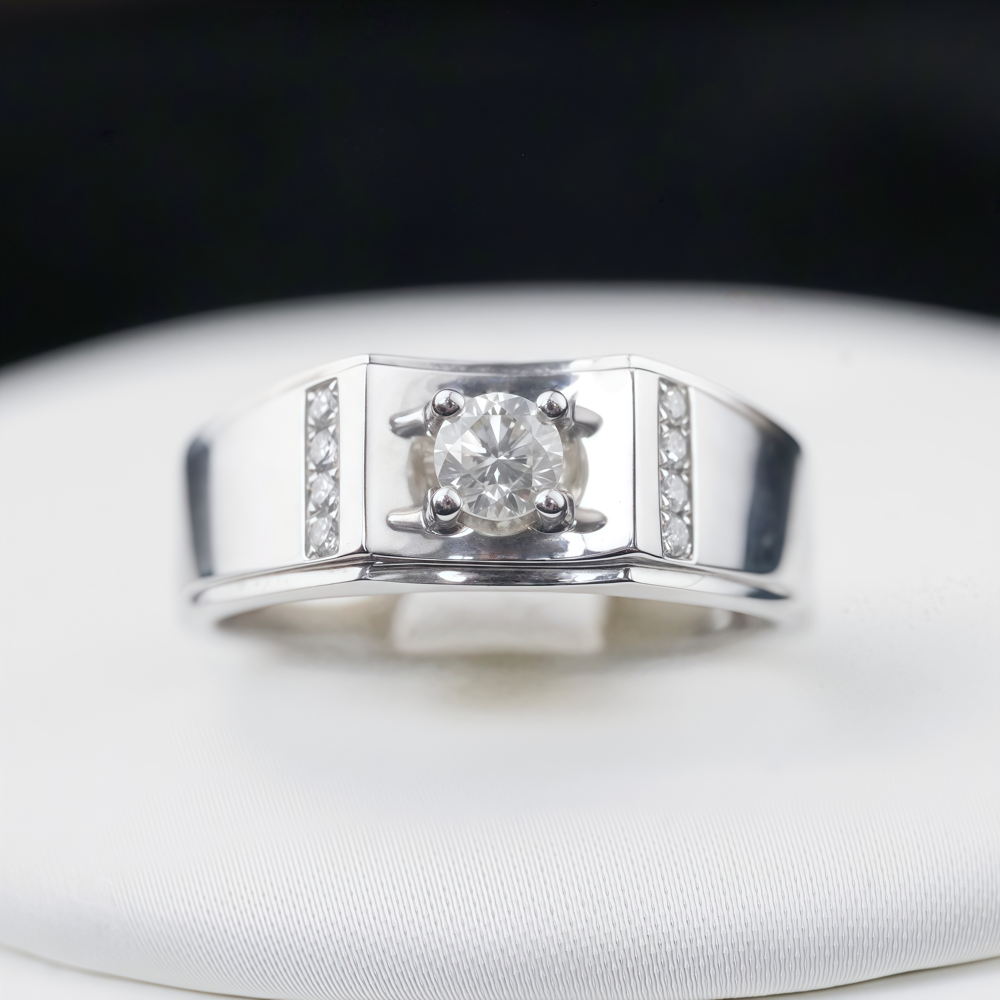 JSH18K金高级钻石戒指男士轻奢订婚时尚款钻石戒指/JZ0038