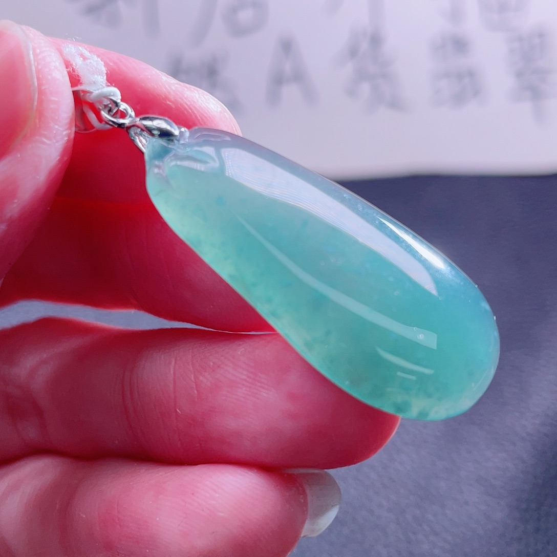 翡翠颈饰未镶嵌8888888888