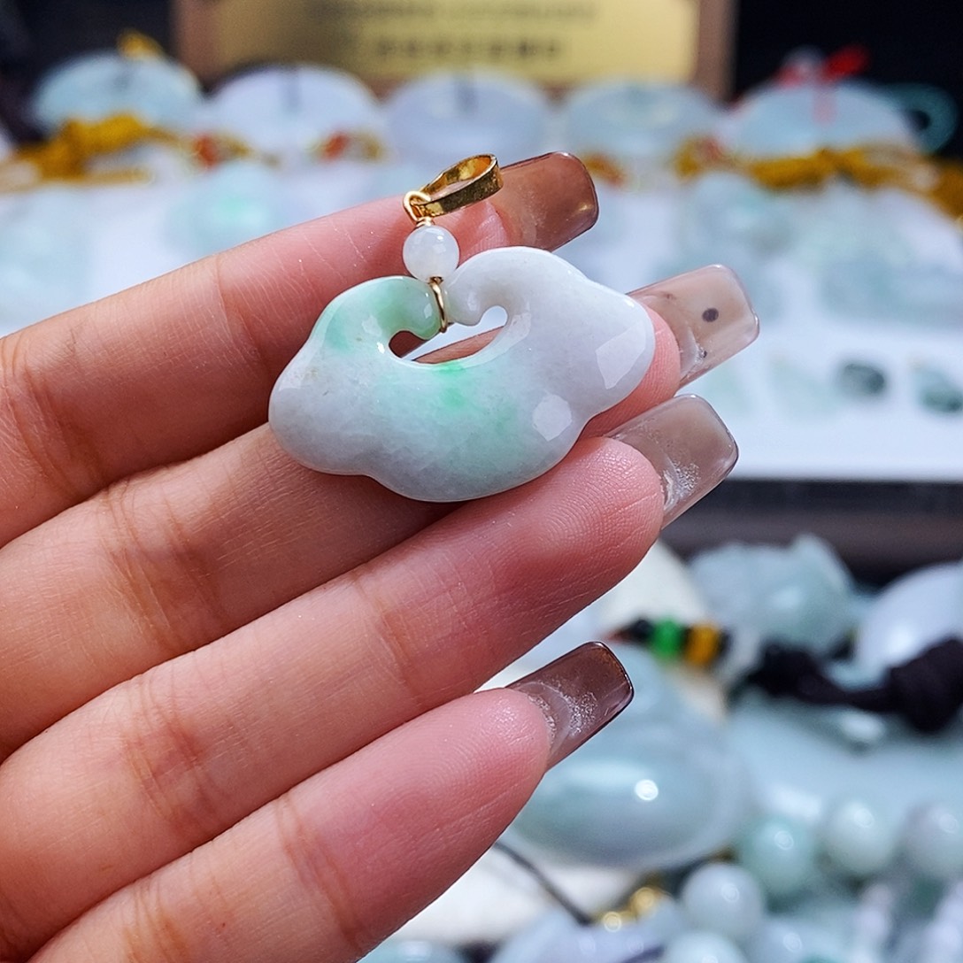 翡翠未镶嵌毛衣链9105