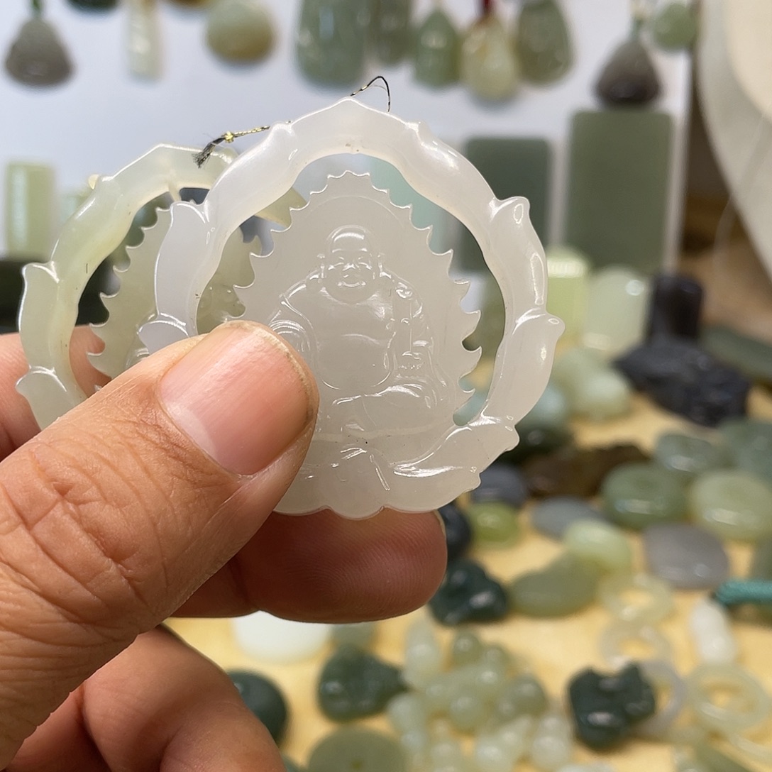 和田玉未镶嵌颈饰