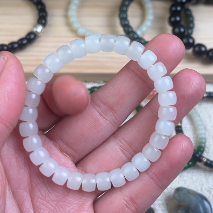 和田玉未镶嵌手链