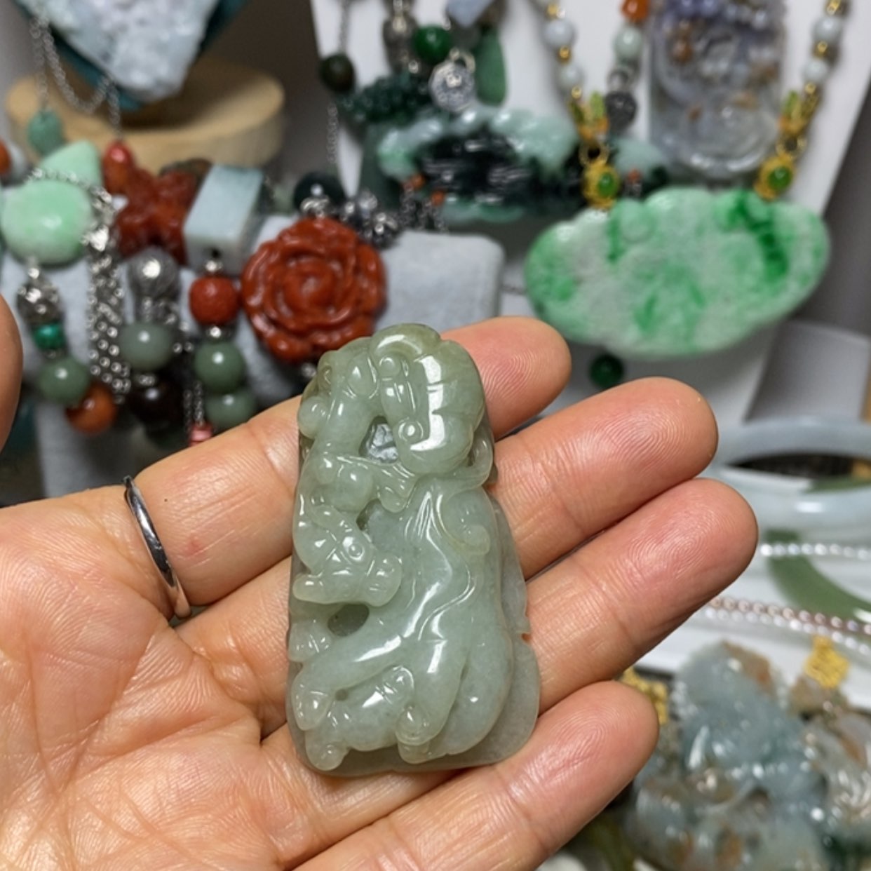 【闪购商品】蛇纹石玉摆件未镶嵌