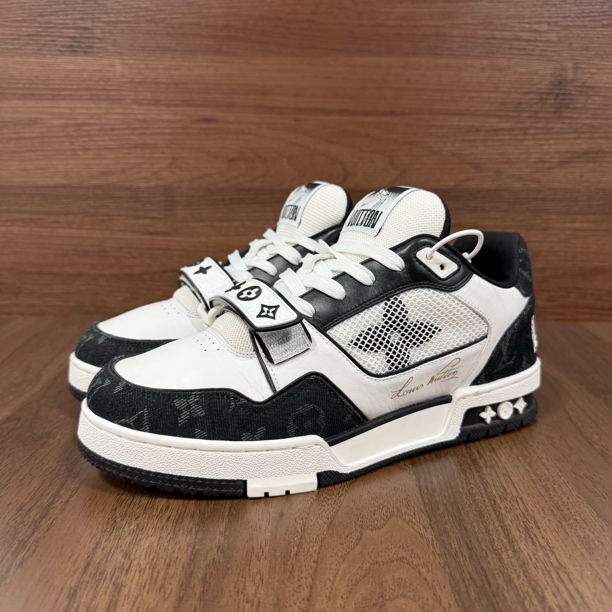99新 LouisVuitton/路易威登 40码 trainer 黑白魔术贴 板鞋