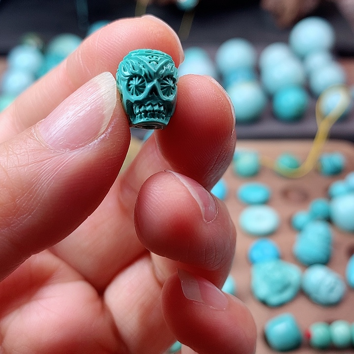 绿松石配饰未镶嵌