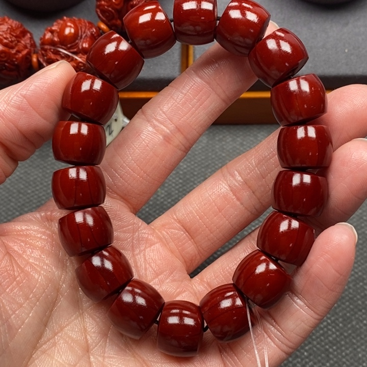 工***锅橄榄核吊坠老型题材