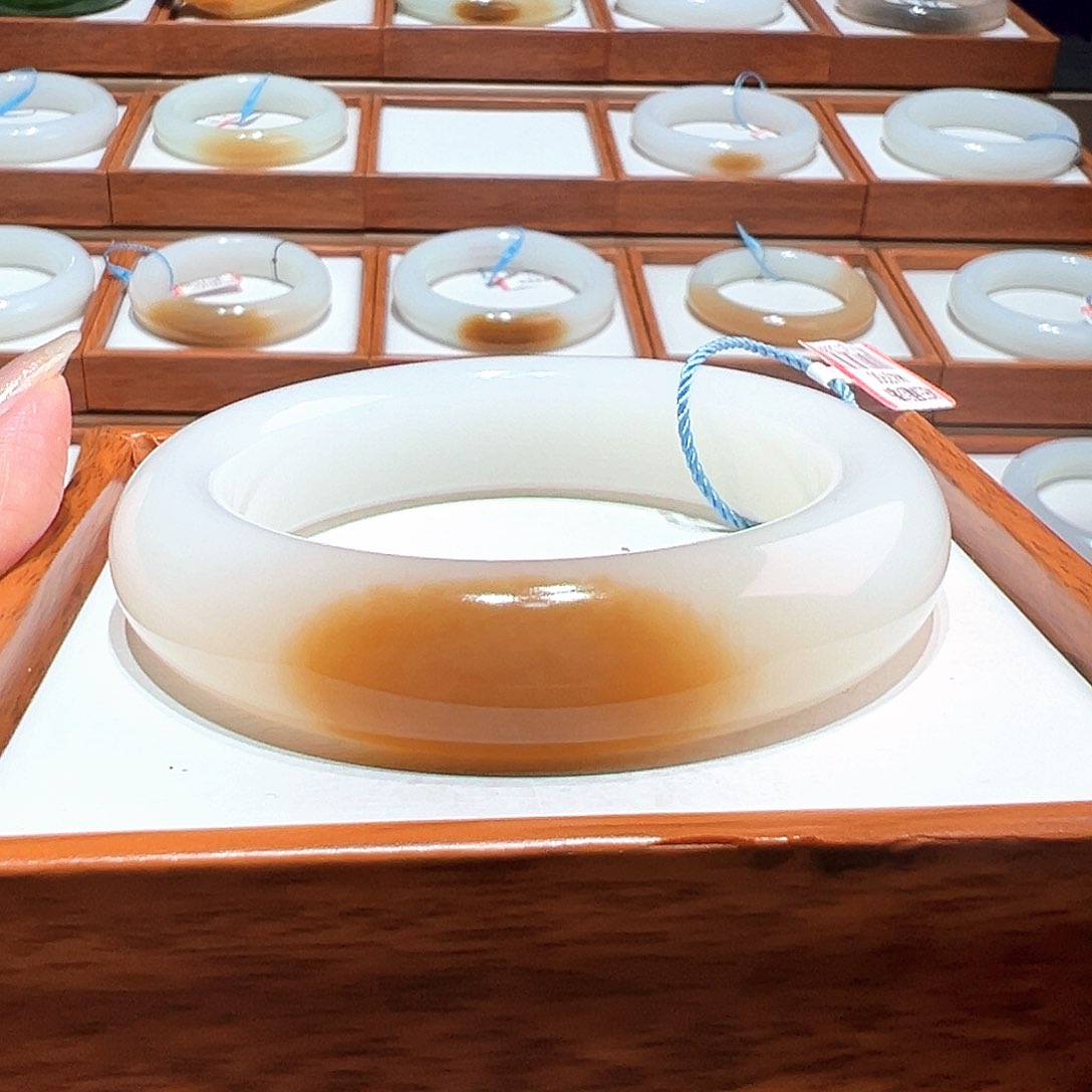 和田玉手镯55/56未镶嵌