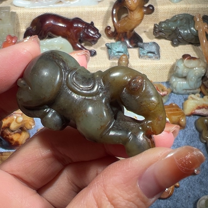 和田玉未镶嵌挂件