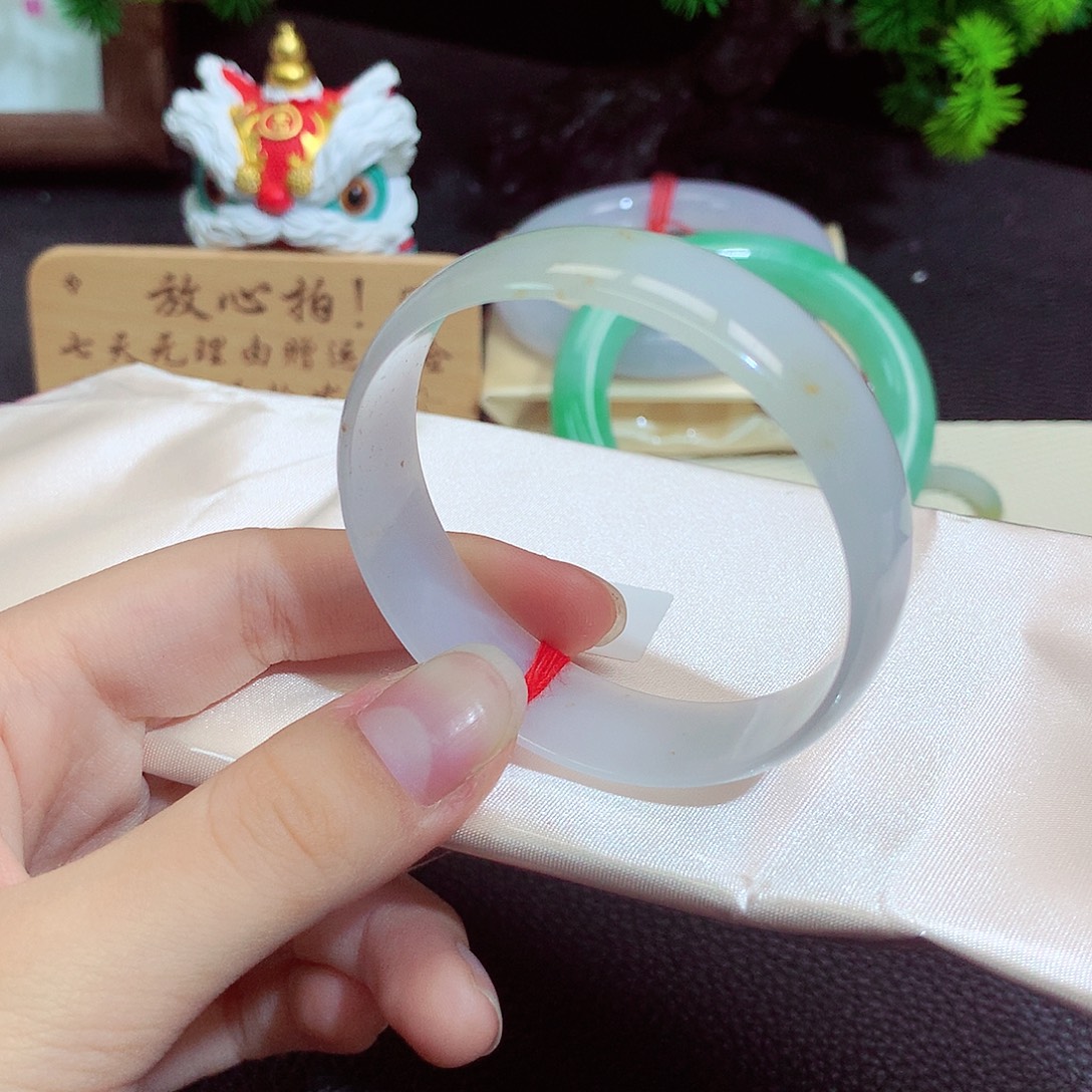 翡翠未镶嵌手镯058