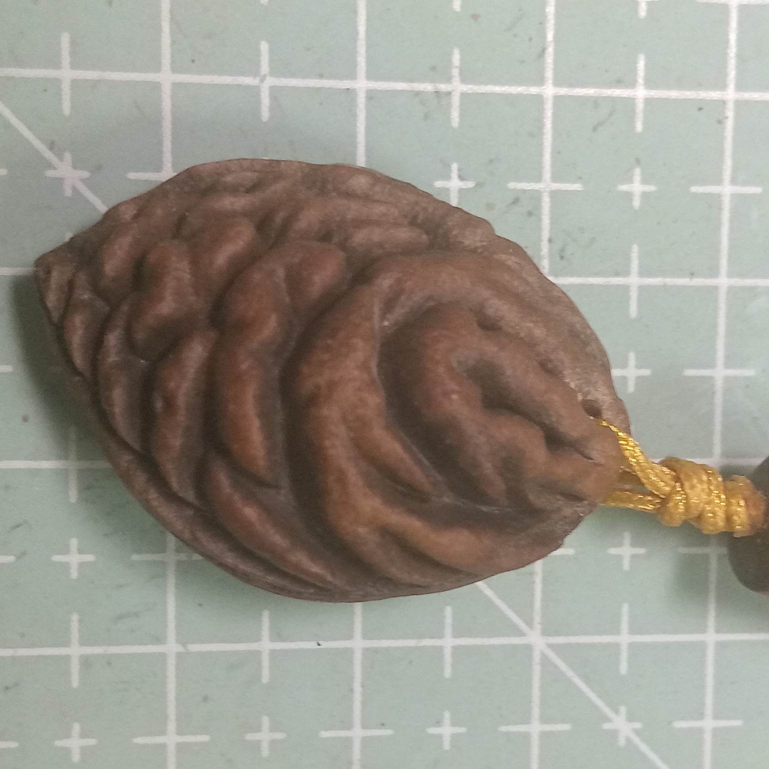 高山老树野桃枭，传统桃核挂件，车内吉祥挂件桃核护身女士