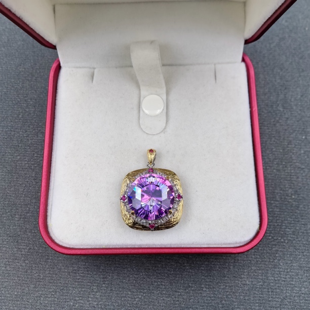   【经典永恒  光芒四射】 吊坠 GDJ9957