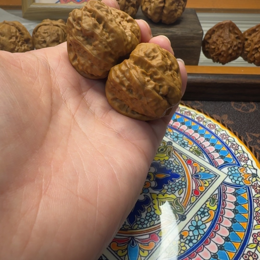 文玩核桃吊坠150肥腿蛤蟆头