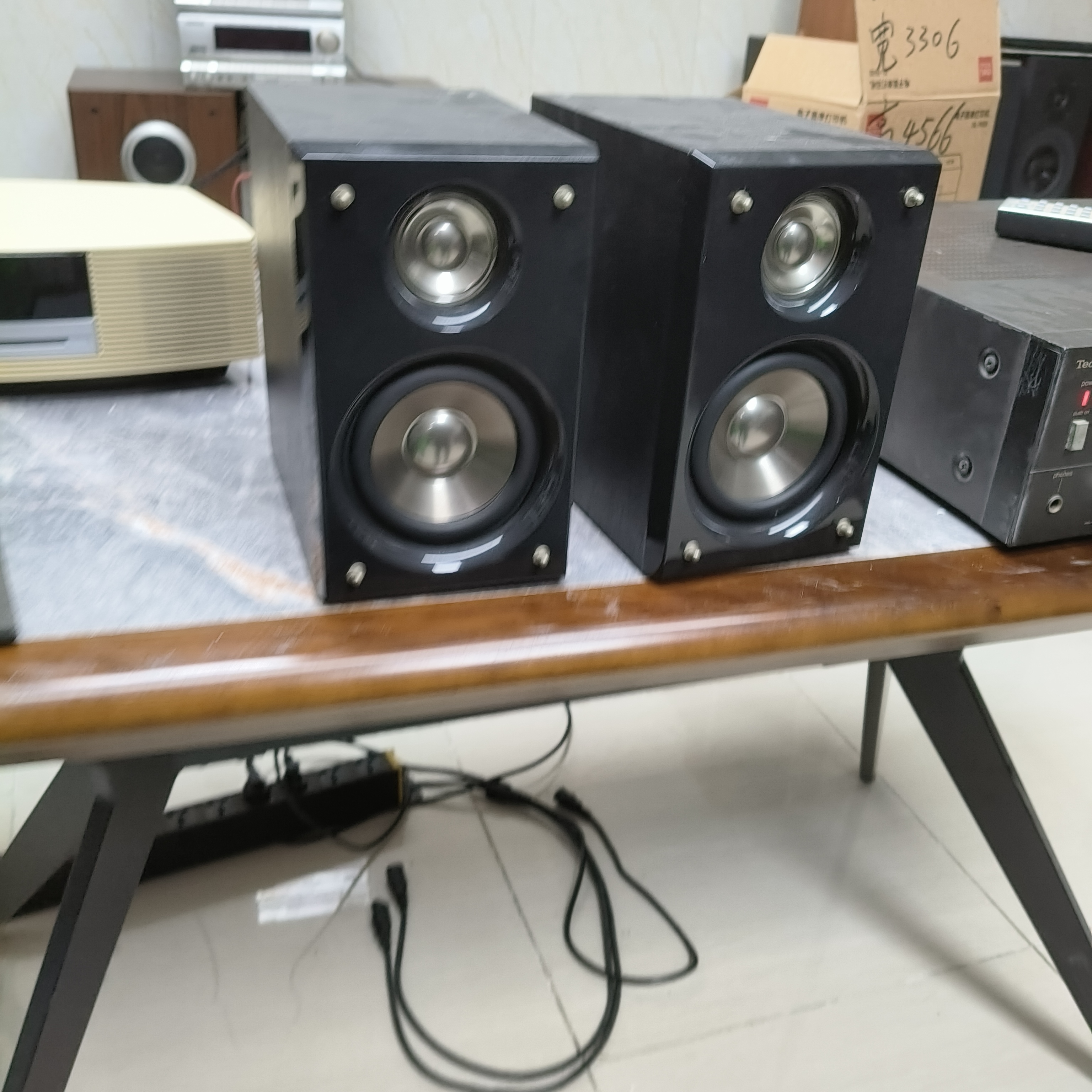 8新  山水小音箱一对。邮费自理不包邮