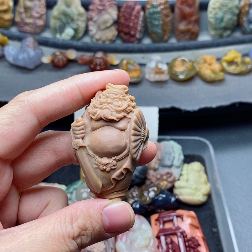 【闪购商品】定制石英质玉吊坠未镶嵌