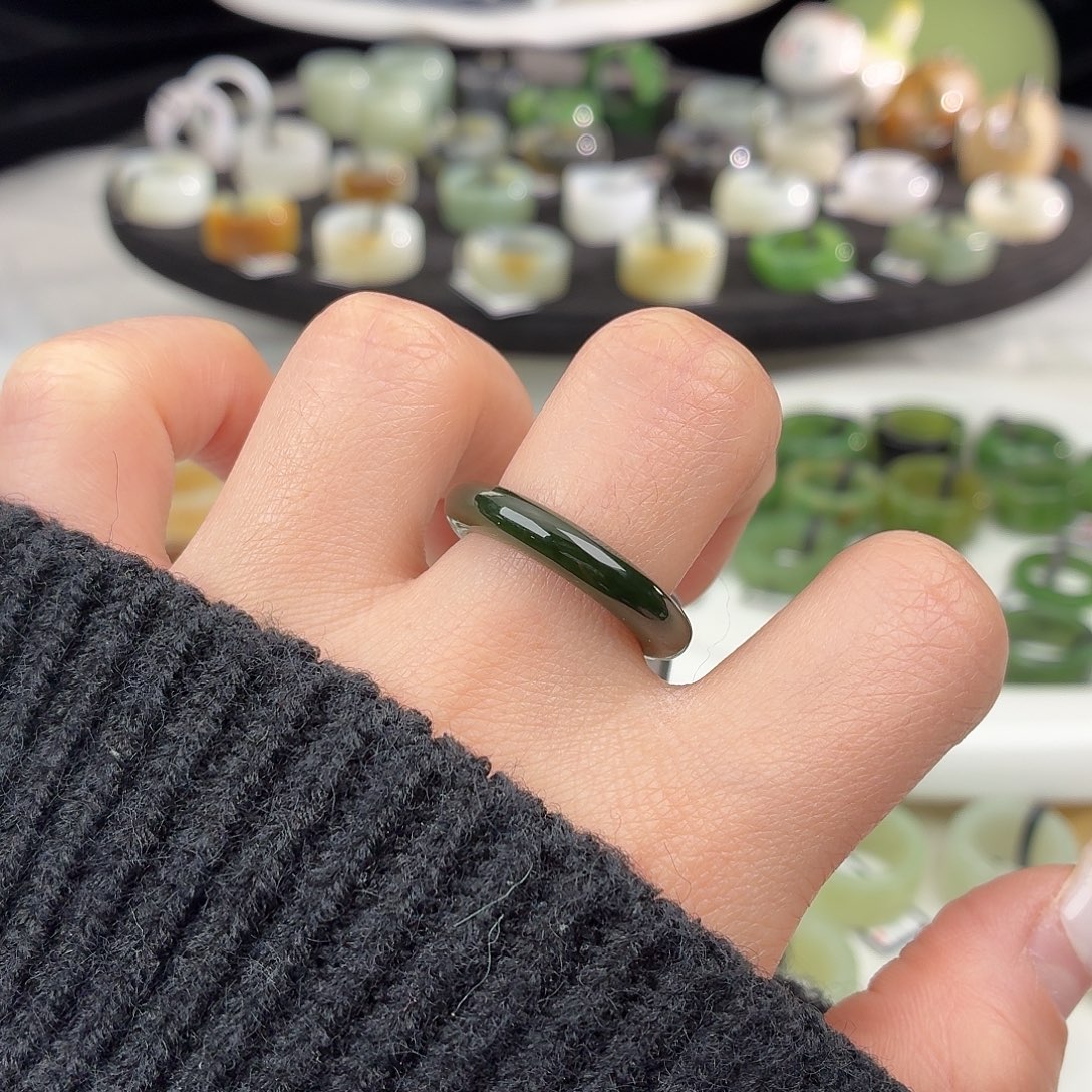 和田玉未镶嵌戒指S117碧玉细条17.8