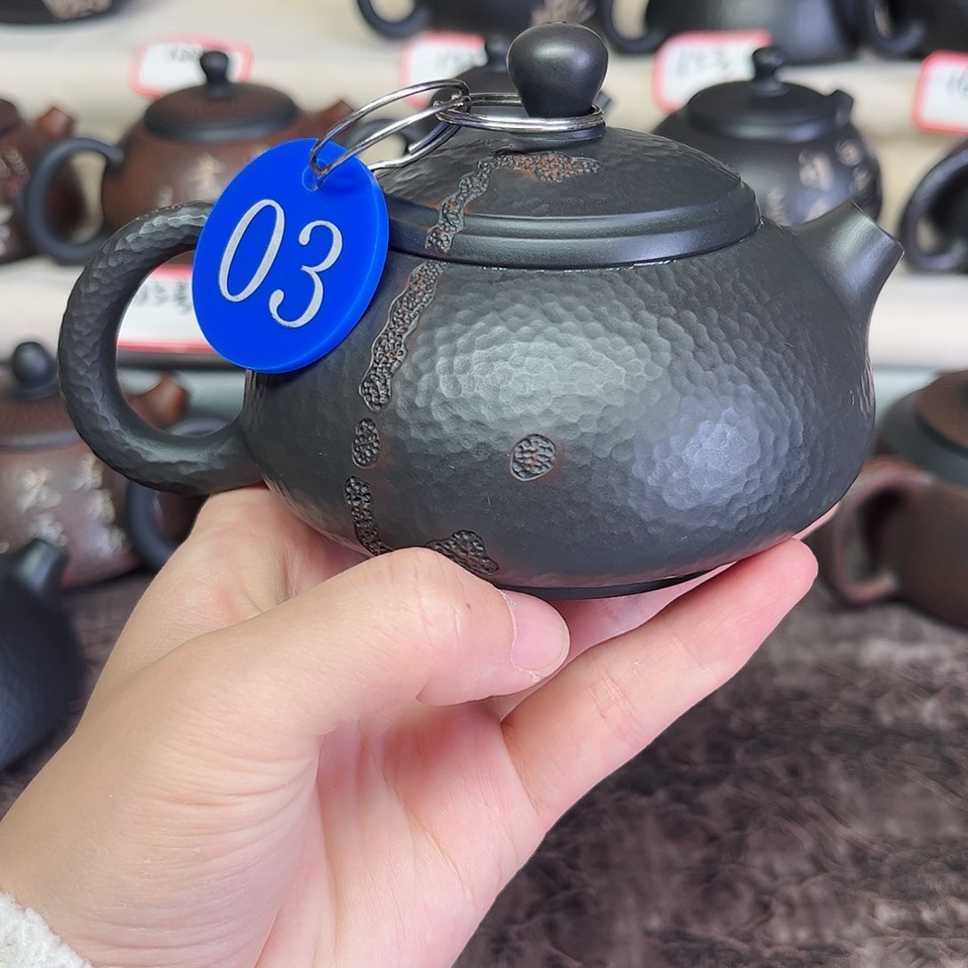 225毫升微微瑕纯手工锤纹肌理胖墩壶